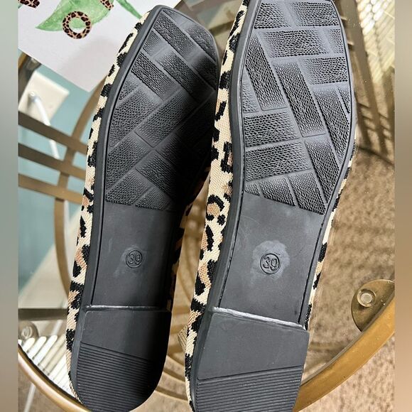 Leopard Print Ballet Flat Shoes NWOT - Picture 5 of 5